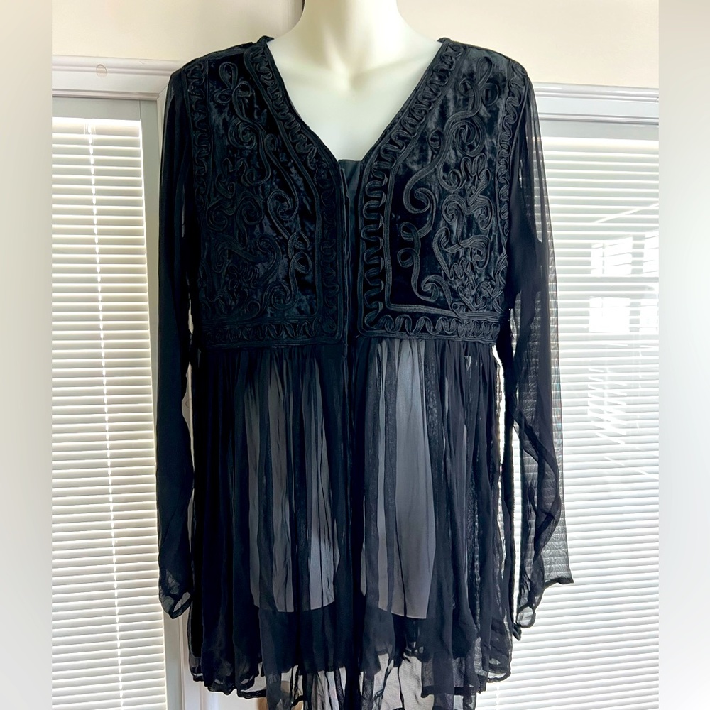 Vintage 80s 90s Sexy Fairy Gothic
Top Long Sleeve tunic size M